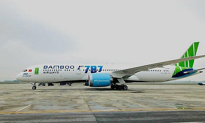 A 787-9 Dreamliner jet of Bamboo Airways taxis at Noi Bai International Airport in Hanoi. Photo: VnExpress