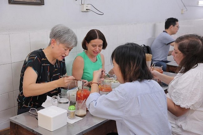 Food 'Ambassador' to Promote Vietnamese Culture to the World