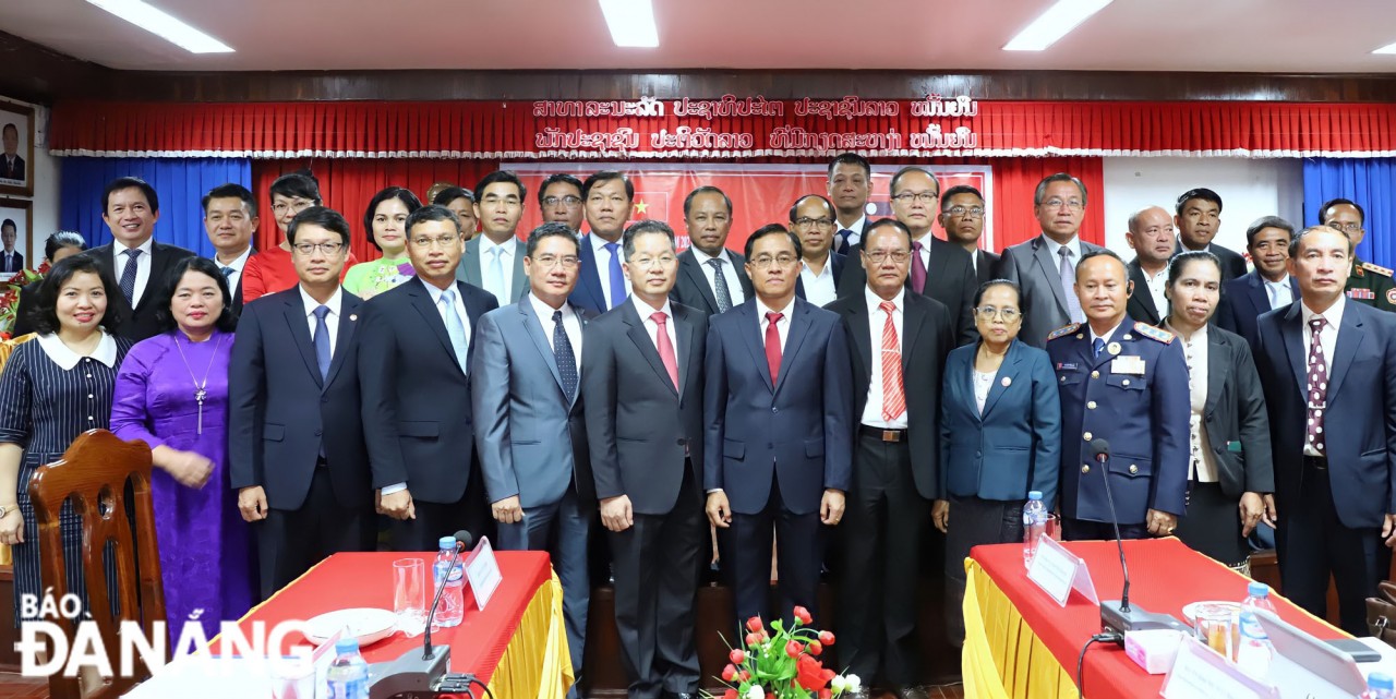 da nang helps laos xekong province train high quality human resources