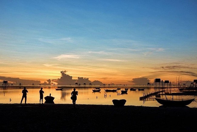 The Unspoiled Beauty of Thai Binh's Illustrious Beaches