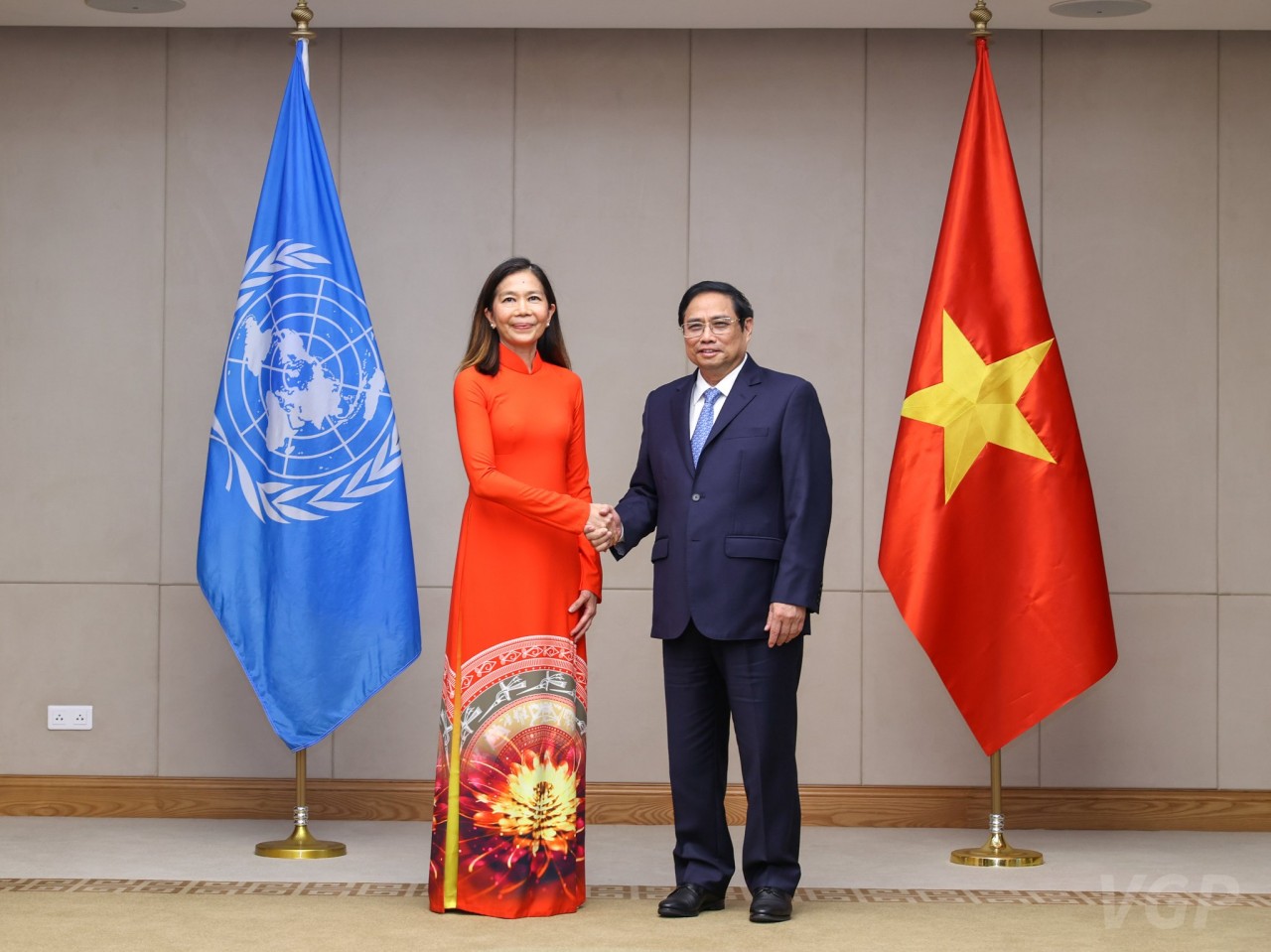 New UN Resident Coordinator in Vietnam Presents Credentials