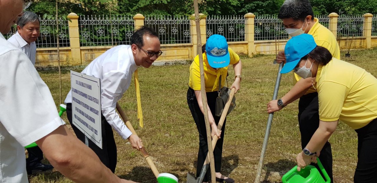 Thailand’s National Flower Trees Planted in Vinh Phuc Province