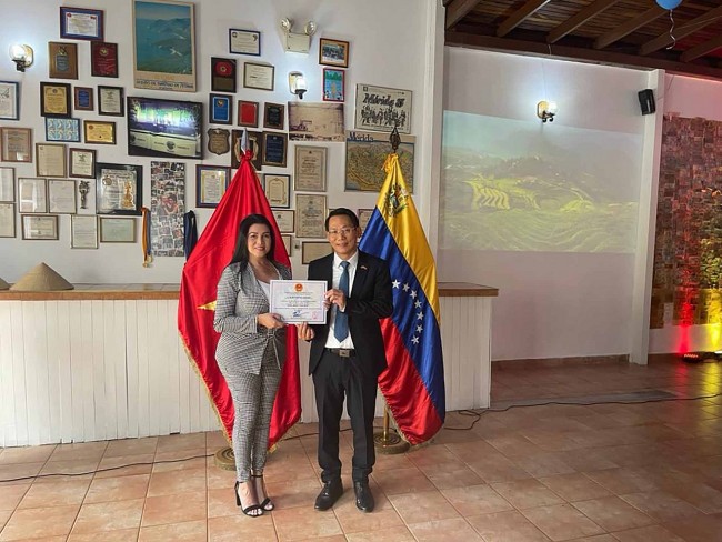 Hanoi Ice Cream Introduced in Venezuela