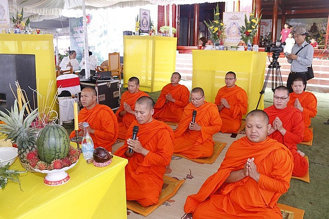 Requiem Held in Laos to Commemorate Fallen Vietnamese Volunteer Soldiers