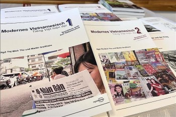 Bilingual Books Bring Vietnamese Language and Culture to Germans