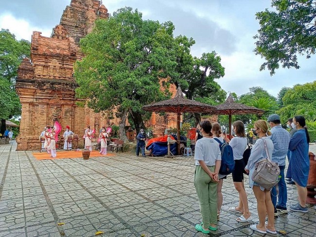 Vietnam News Today (Aug. 4): Tourism Industry Intensifies Efforts to Attract Foreign Visitors