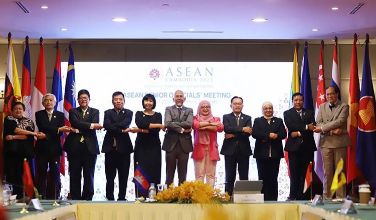 Delegation at he 55th ASEAN Foreign Ministers’ Meeting (AMM 55) (Photo: AKP).