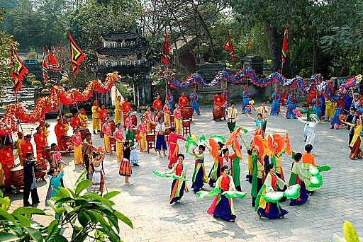 Overseas Vietnamese Communities Preserve Traditional Culture