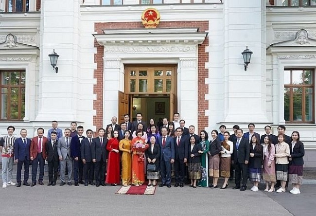 Vietnam-Laos Embassies in Cuba Celebrate Diplomatic Ties