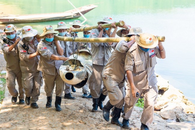 Int'l Resources Help Ease War Bomb Consequences in Quang Binh