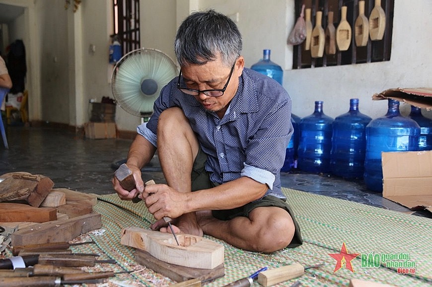 Preserving the Craft of Traditional Mooncake Molds