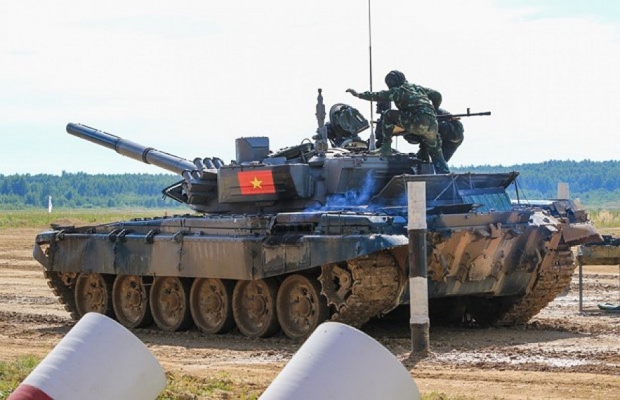 Vietnam’s first tank crew compete at the Army Games 2022 in Russia on August 13. Photo: VOV