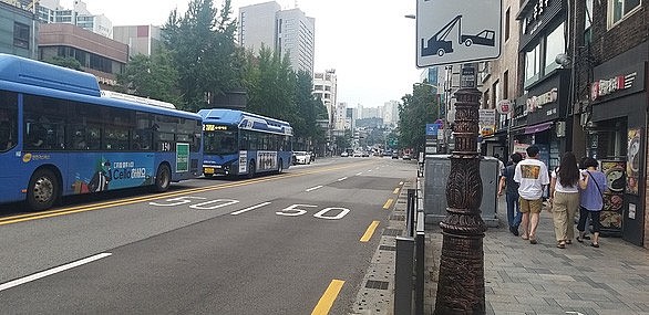 Overseas Vietnamese Struggle to Stay Afloat During Historic Rain in Seoul