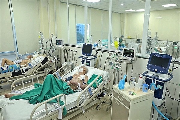 The Central Hospital for Tropical Diseases is treating 30 seriously ill COVID-19 patients. — VNA/VNS Photo Minh Quyet