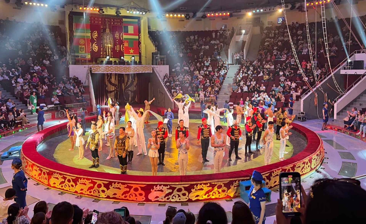 Vietnamese Circus Artists Perform in Kazakhstan’s Capital