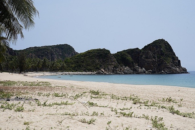 Vacation on Vietnam's Magical Bird-Shaped Island