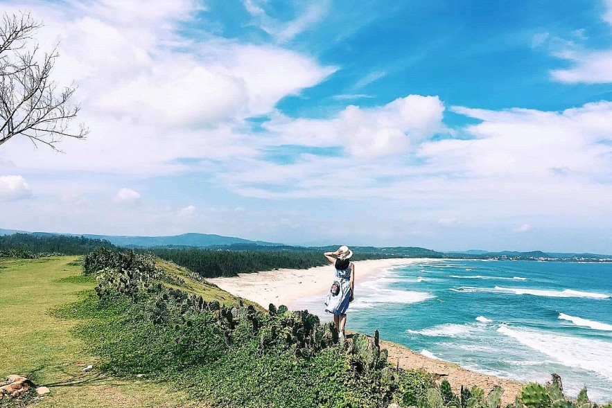 Vacation on Vietnam's Magical Bird-Shaped Island