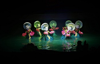Vietnamese Water Puppet Integrates with Global Culture