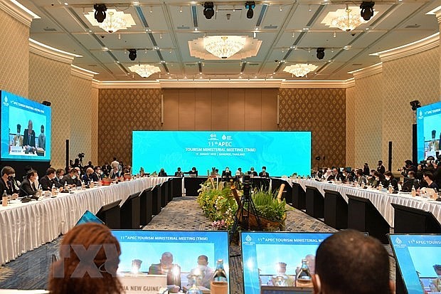 Vietnam Calls on APEC to Promote Tourism Market Opening