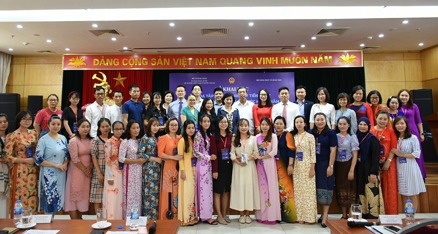 preserving the mother tongue in overseas vietnamese communities