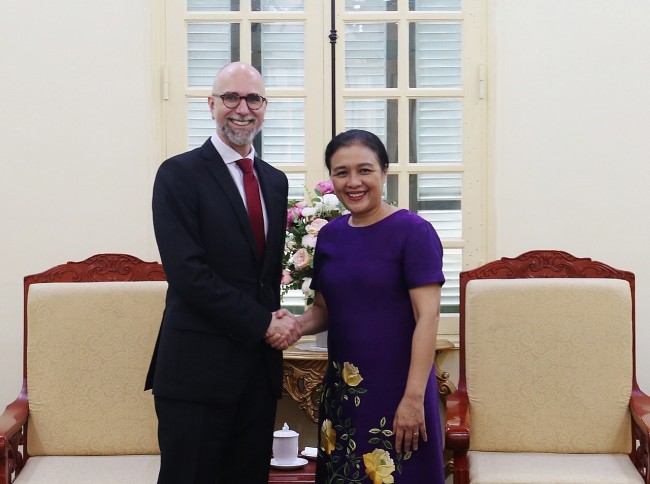 VUFO President Host Reception for Canadian Ambassador to Vietnam