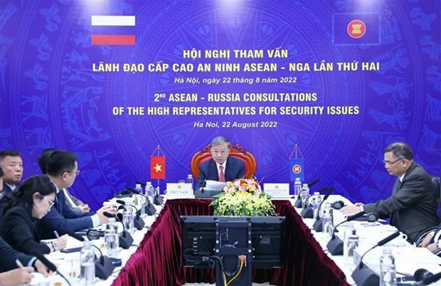 Minister of Public Security General To Lam (middle) leading a high-ranking security delegation of Vietnam on August 22 attended the conference (Photo: VNA).