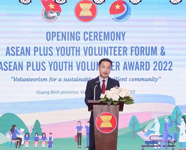 asean plus youth volunteer forum opens in vietnam