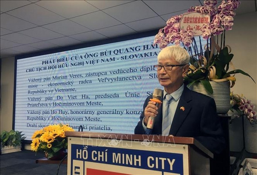 Bui Quang Hai, chairman of the Vietnam - Slovakia Friendship Association in Ho Chi Minh City speaks at the event.