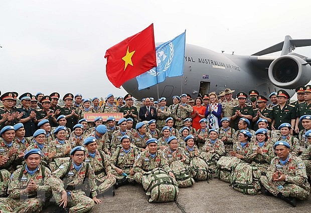 Vietnam Confidently Assumes International Responsibility