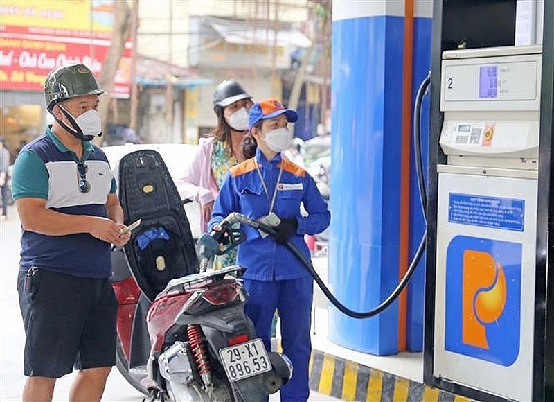 A petrol station in Hanoi. Photo: VNA