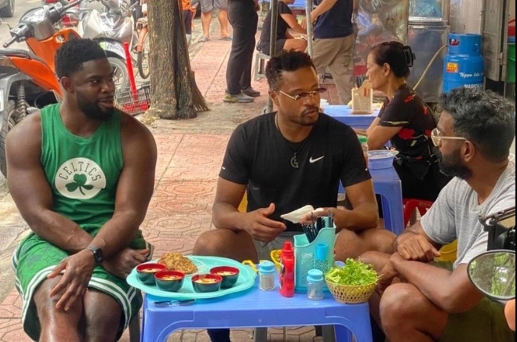 Former Man Utd legend spotted in Hanoi