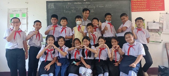 Preserving National Identity Via Vietnamese Class for Overseas Children