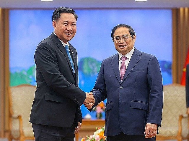 Vietnam Consider Continued Purchase of Electricity from Laos