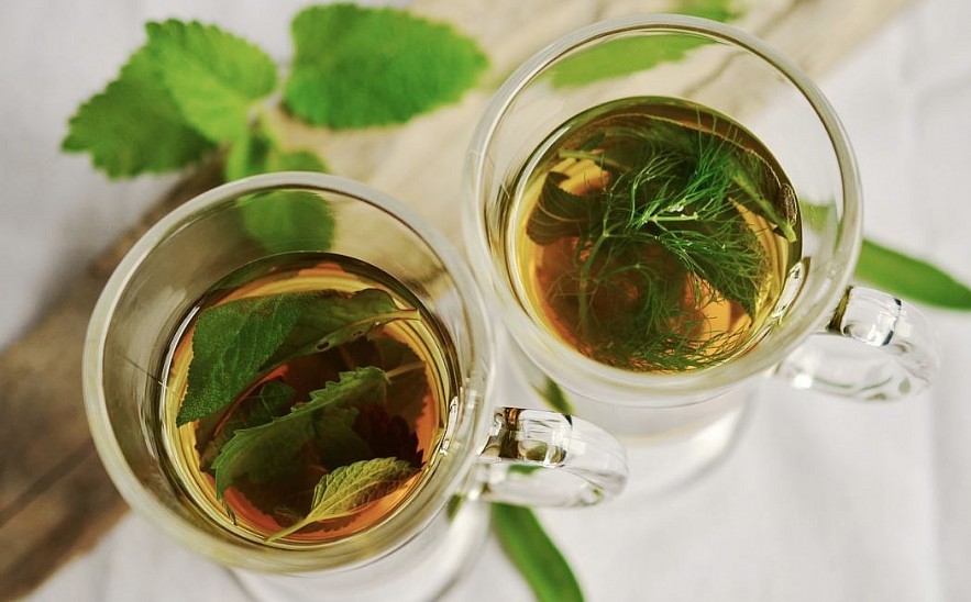 Five Herbal Tea for Healthy Skin and Hair