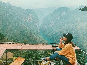 Visit The 3 Best Cafés With The Panoramic View In Ha Giang