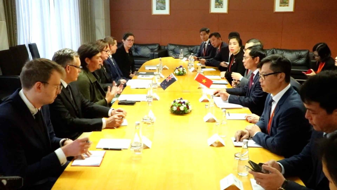 Vietnamese Minister of Foreign Affairs Bui Thanh Son and his New Zealand counterpart Nanaia Mahuta co-chaired the first Vietnam-New Zealand Foreign Ministers’ Meeting in Wellington on September 14.