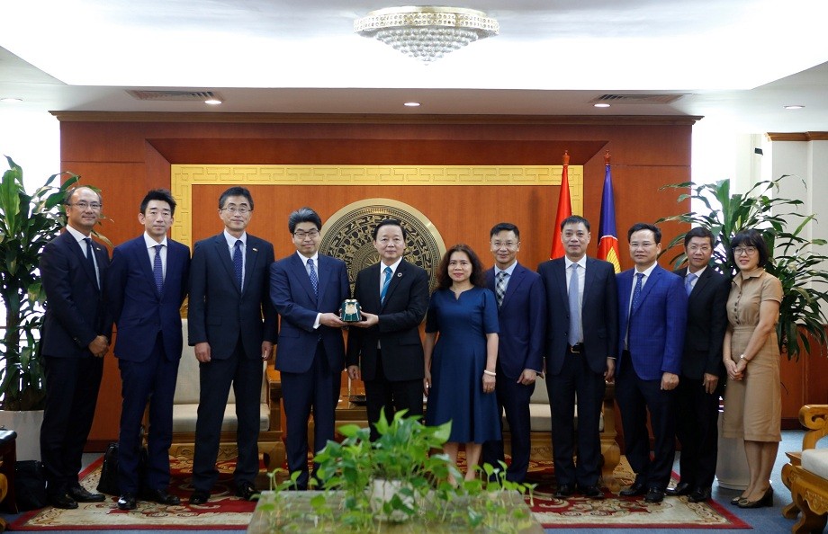 At the meeting between Ministry of Natural Resources and Environment and the Japan Bank for International Cooperation. Photo courtesy of the ministry