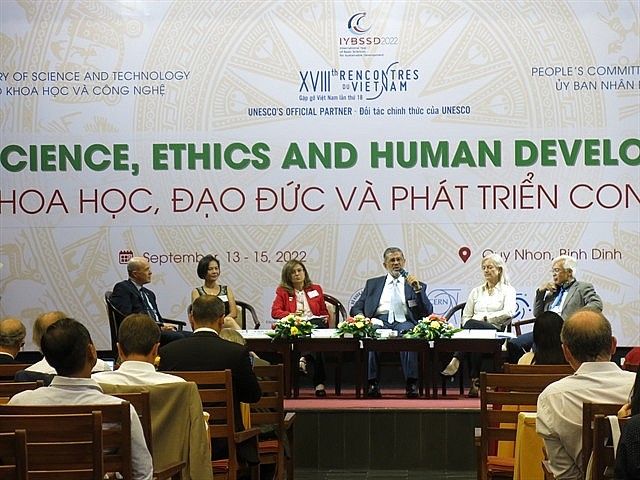 Panellists in a discussion on science and policy-making.