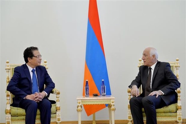 Armenian President Vahagn Khachaturyan receives Vietnamese Ambassador Dang Minh Khoi on September 16. Photo: VNA