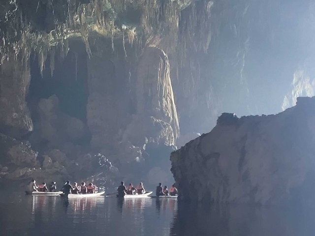 IUCN Promotes Cooperation in Cave Tourism Between Vietnam-Laos