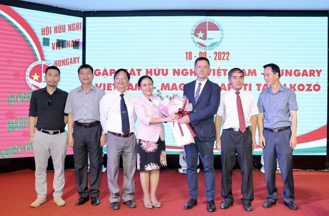 2022 Vietnam-Hungary Friendly Gathering Hosted in Hanoi