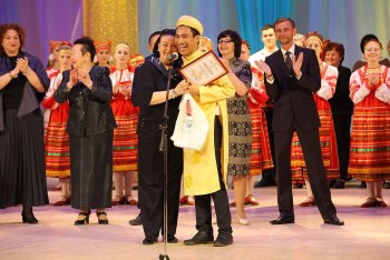 The Bittersweet Glory of a Vietnamese Opera Singer in Russia