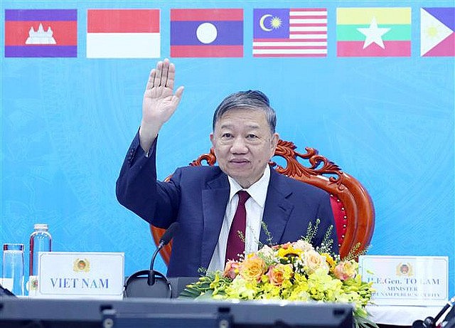 Vietnam Vows to Join ASEAN Efforts in to Transnational Crime Combat
