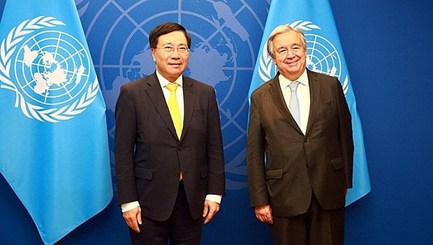 Permanent Deputy Prime Minister Pham Binh Minh (L) and UN Secretary-General Antonió Guterres. Photo: VGP