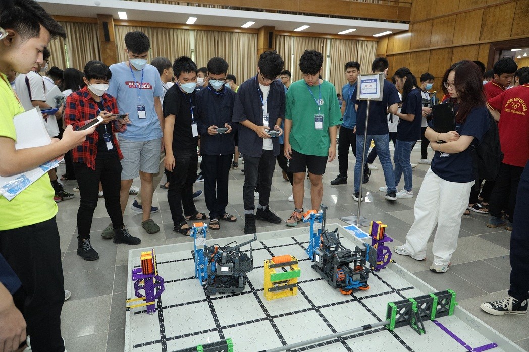 First National Robotics Tournament 2022 Successfully Held in Hanoi