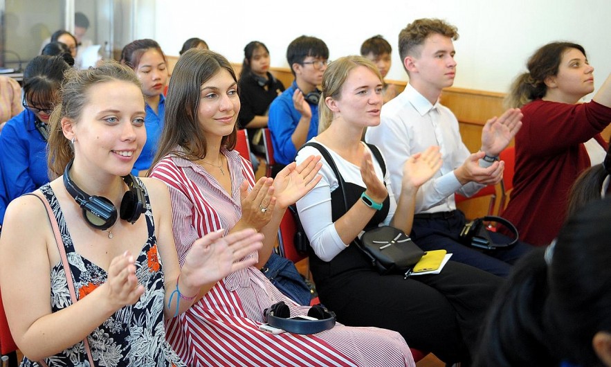 Russian, Vietnamese Students Celebrate 