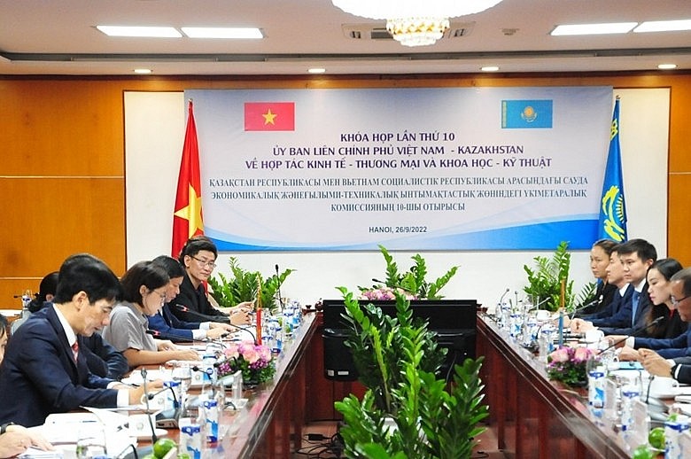 Vietnam and Kazakhstan Reinforce National Cooperation