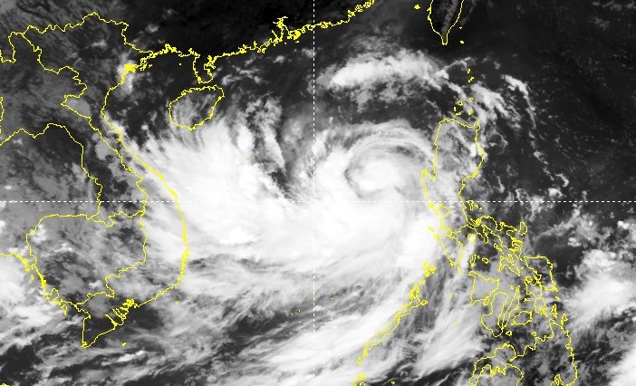 vietnam news today sep 28 noru heads toward central vietnam rain starts to fall