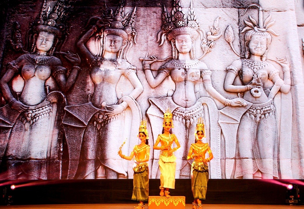 the Cambodian national art troupe will perform in Tra Vinh on September 30 night.