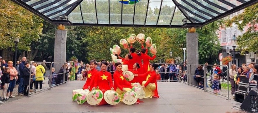 Honoring Vietnamese Culture Through Asian Day 2022